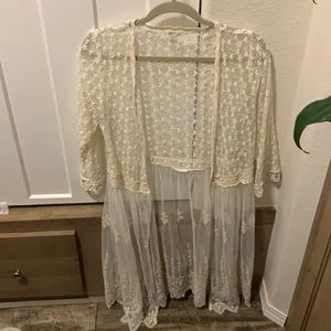 Lace kimono size medium